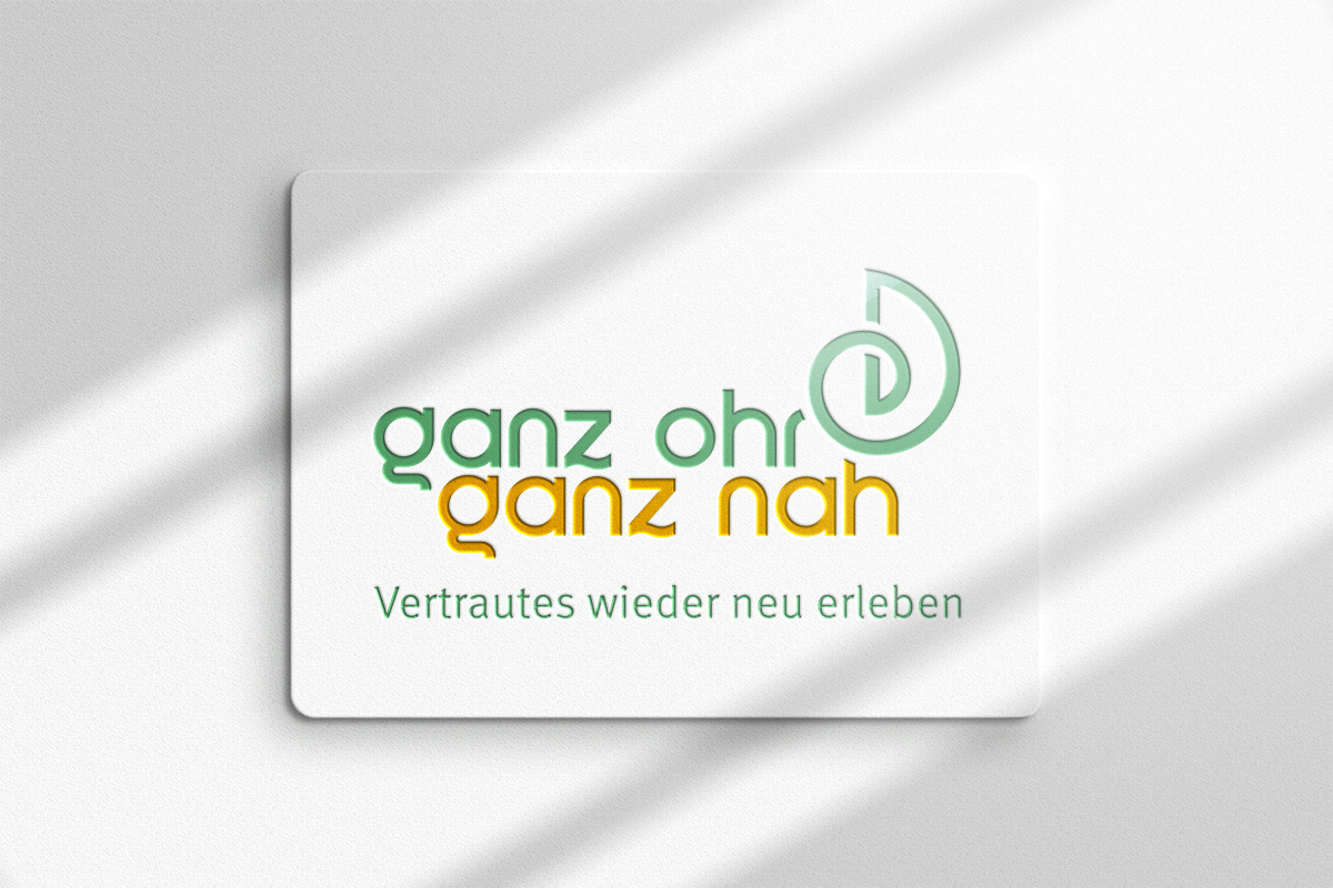 Corporate Design Logo-Design „ganz ohr ganz nah“ – Wort-Bild-Marke für Hörakustik und Hörerlebnis